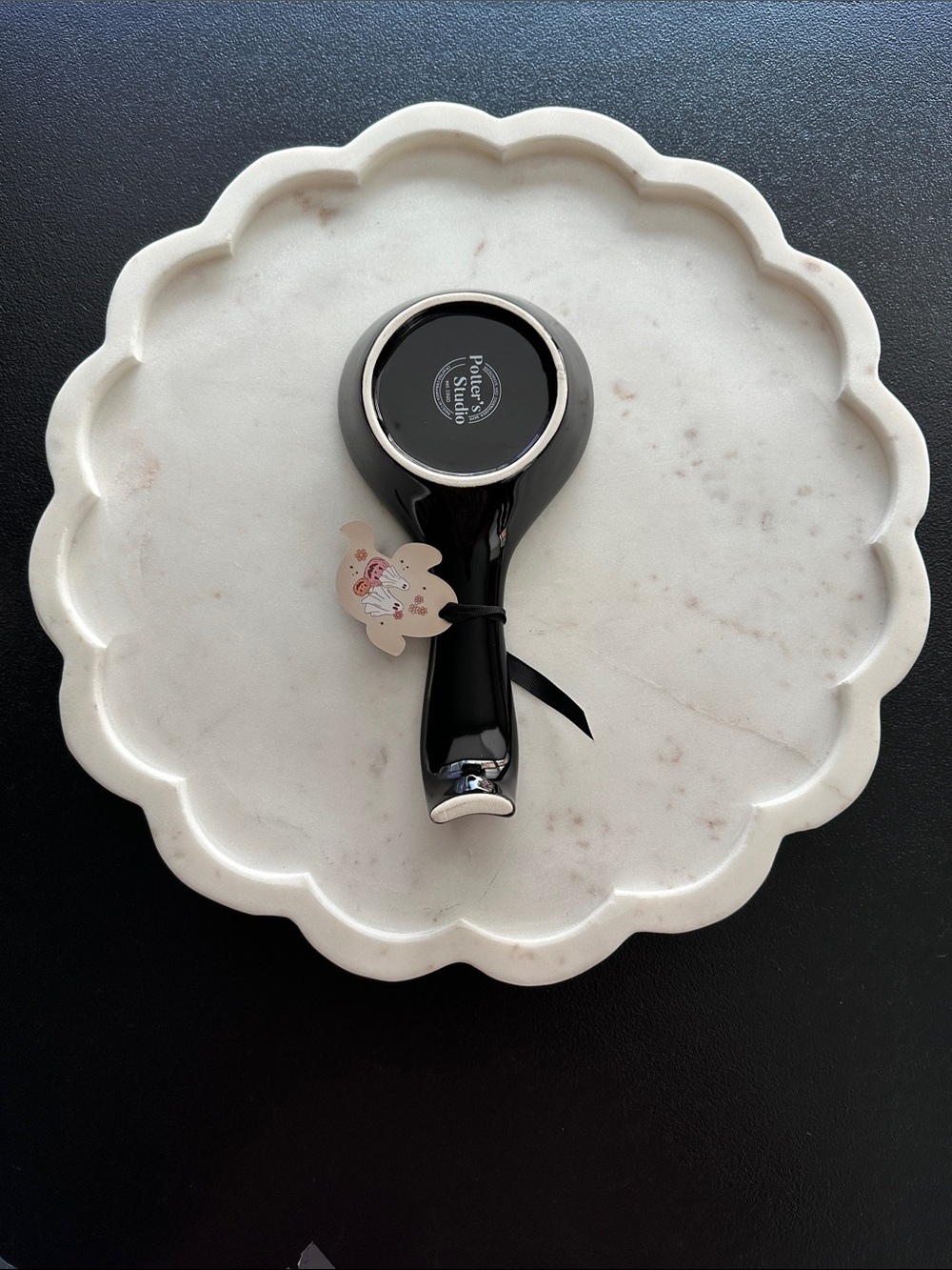 White Ghost & Flower Patterned Spoon Rest - Picture 3 of 4